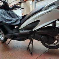 Suzuki Burgman 200