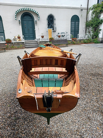 Nautica barca in legno