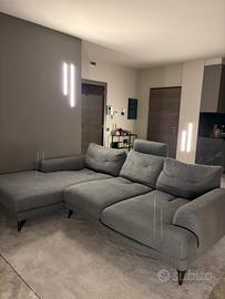 Divano 3 posti, in tessuto, usato