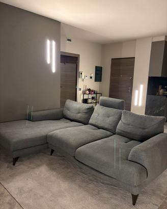 Divano 3 posti, in tessuto, usato