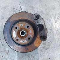MOZZO MONTANTE FUSELLO ANTERIORE DX RENAULT CLIO I