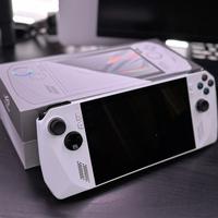 Rog Ally Z1 Extreme 2TB + dock + custodia + cover