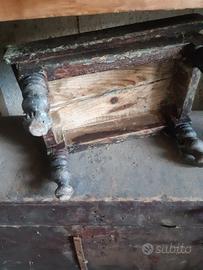 antico sgabello