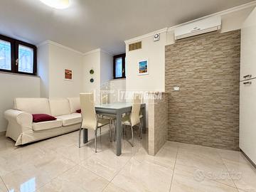Appartamento a Napoli Via Diocleziano 2 locali