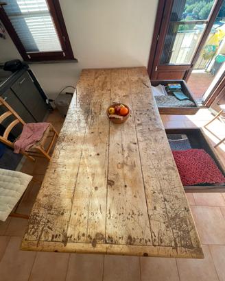 Tavolo da pranzo in legno