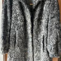 Pelliccia Astrakan colore grigio