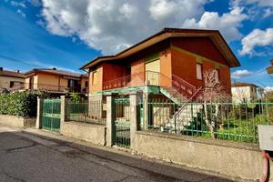 CASA INDIPENDENTE A BASSANO IN TEVERINA