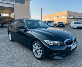 Bmw 320d 48V Touring Advantage