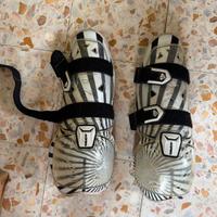 paraschiena e ginocchiere acerbis 