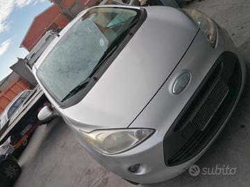 FORD KA PARAURTI PARAFANGO 2009 2010 RICAMBI