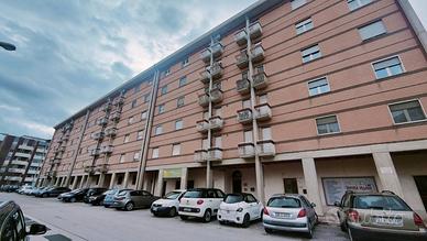 Appartamento con box - Via Lombardia