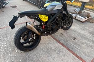 Triumph speed triple