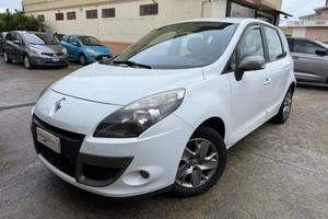RENAULT Scenic X-Mod 1.5 dCi 110CV Attractive