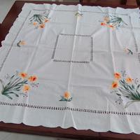 tovaglietta con ricamo a macchina 