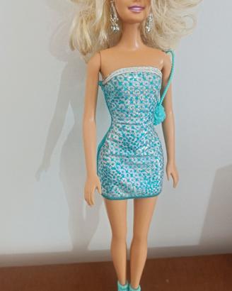 Barbie mattel vestita