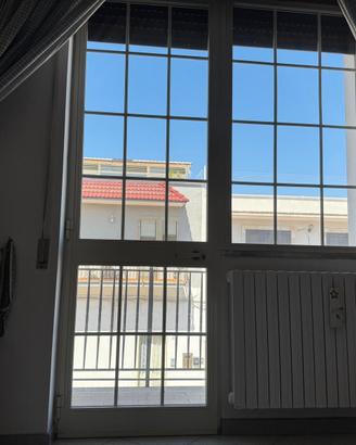 Due porte a finestra balcone