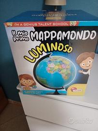mappamondo nuovo che si illumina 