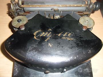 ANTICA MACCHINA DA SCRIVERE EMPIRE