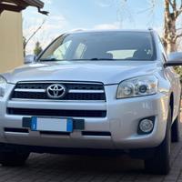 Toyota RAV 4 2.2 (150CV) 4WD Luxury
