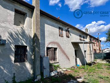 ABITAZIONE DA RISTRUTTURARE