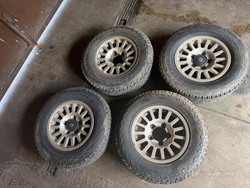 Gomme complete suzuki (cromodora wheels)