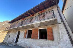 CASA SEMINDIPENDENTE A COGNE