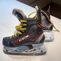 Pattini hockey CCM tg. 35
