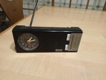 Radiolina sveglia vintage anni 70