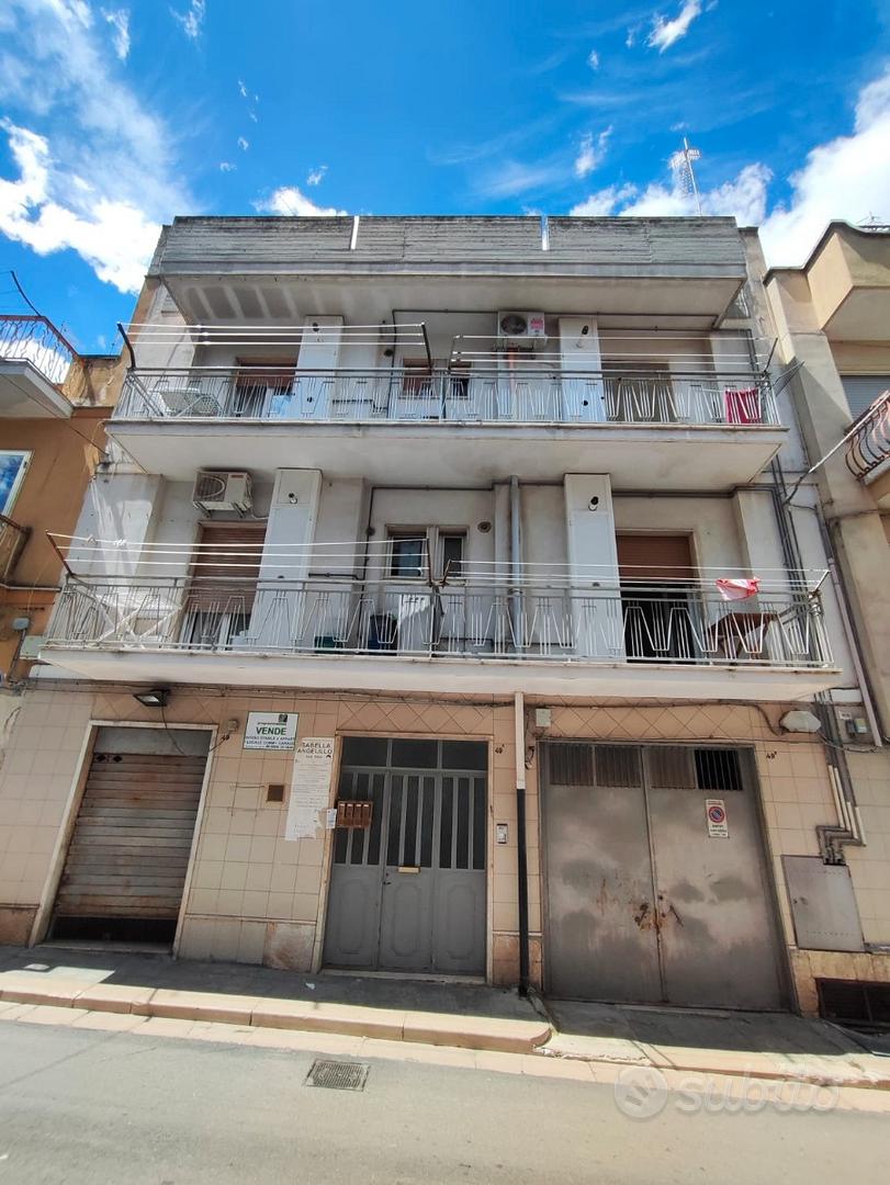 Altamura, zona v.Parisi, intero stabile, 4 appart - Vista 3
