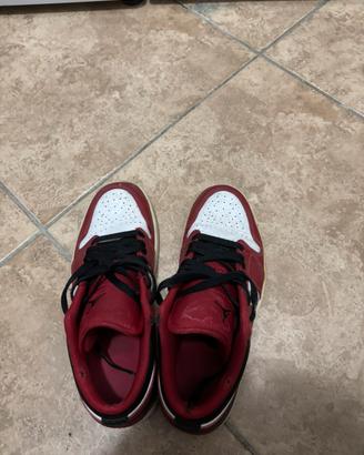 Air Jordan low