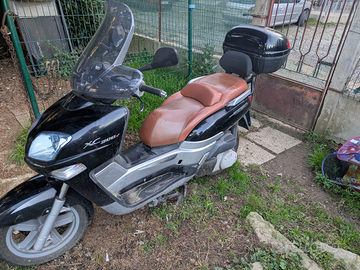 Scooter xc300 perfettamente funzionante