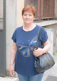 Badante assisto anziana con alzeimer e allettata