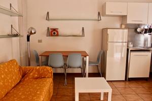 Monolocale in via albenga : 330 euro