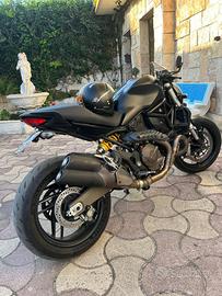 Ducati  Monster 821 dark