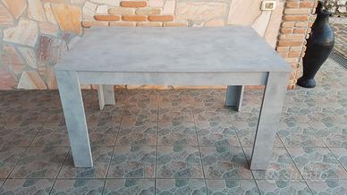 TAVOLO ALLUNGABILE