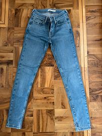 Jeans Levi’s 710