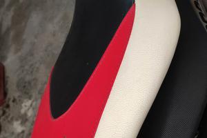 Aprilia Dorsoduro sella