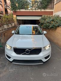 Volvo xc-40 t5 recharge
