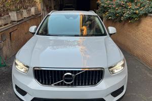 Volvo xc-40 t5 recharge