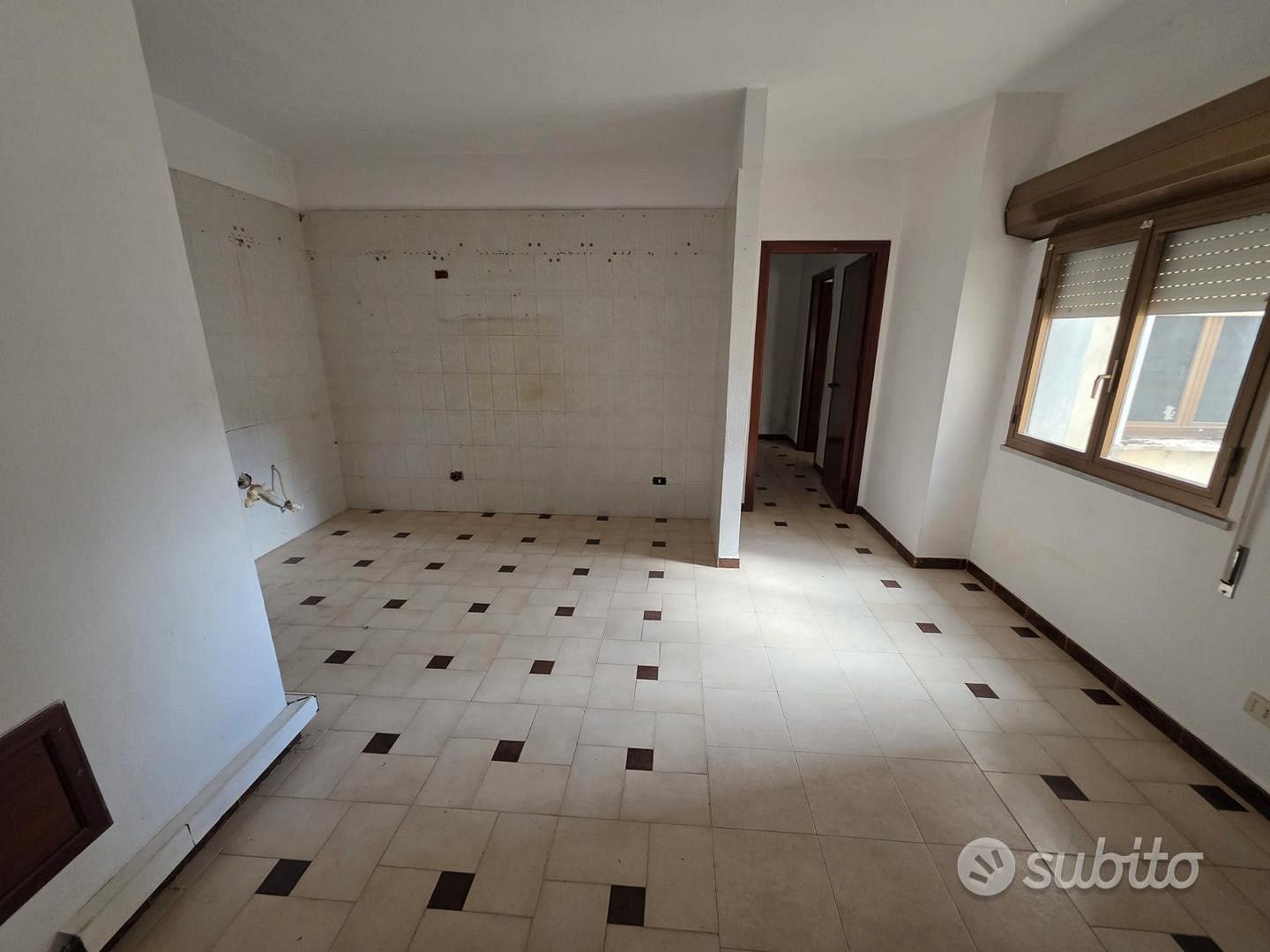 Castelvetrano appartamento vani 4 in centro - Vista 4