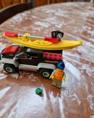 Lego 60240 Avventura sul kayak