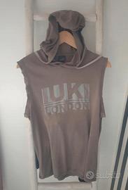 canotta con lacci e cappuccio 