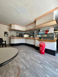 Locale commerciale ad uso bar