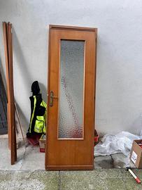 Porta da interno con apertura a destra