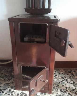 Stufa a legna con bruciatore a metano