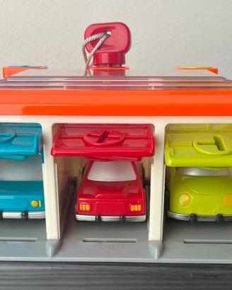 Garage Battat con 3 macchinine e chiavi-come nuovo