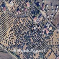 MOSCUFO TERRENO EDIFICABILE CON PICCOLO ANNESSO