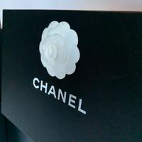 Lotto 4 scatole CHANEL.