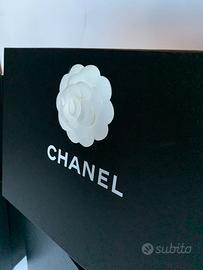 Lotto 4 scatole CHANEL.