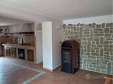 Villa di 284 m² con più di 5 locali a Sparanise